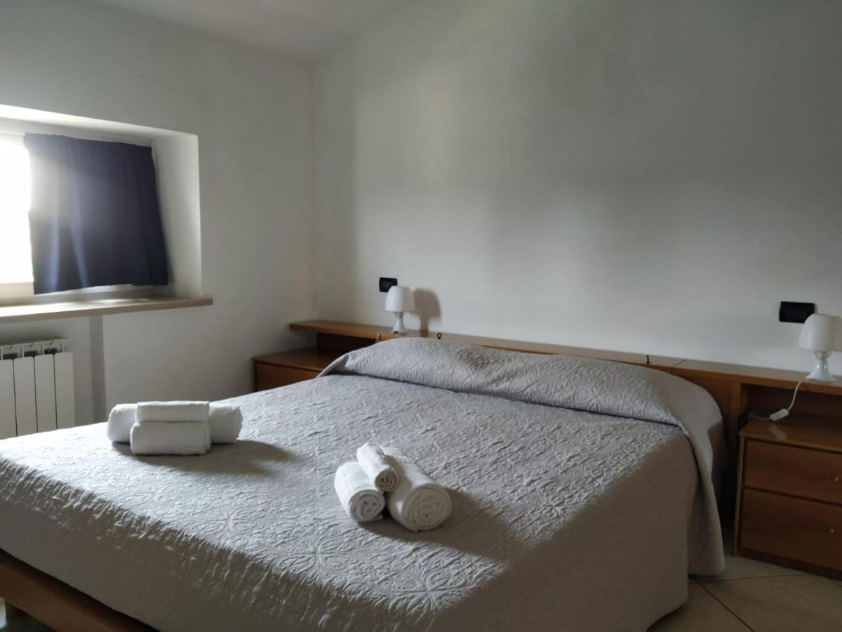 Appartamenti Santa Barbara เวโรนา ภายนอก รูปภาพ